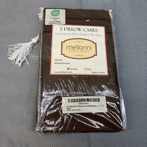 NWT mellanni find linens two standard pillowcases, 1800 brushed microfiber brown